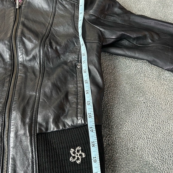 Women's 100% Vintage Leather Jacket - Picture 7 of 7
